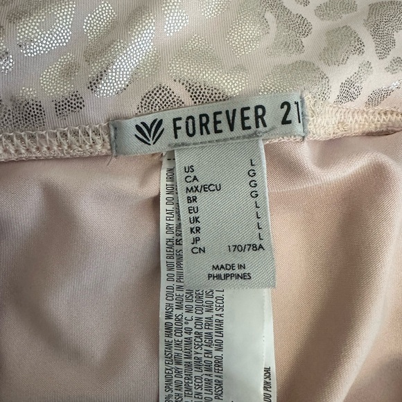 Forever 21 metallic leopard activewear leggings size large - Picture 2 of 4